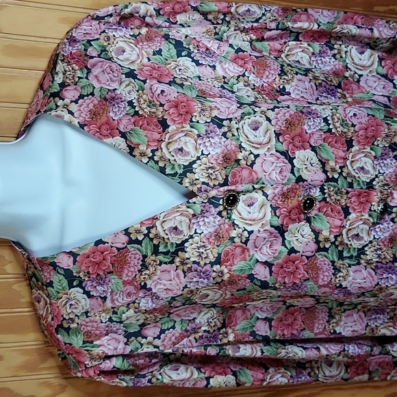 CB Collection blouse - Picture 2 of 5